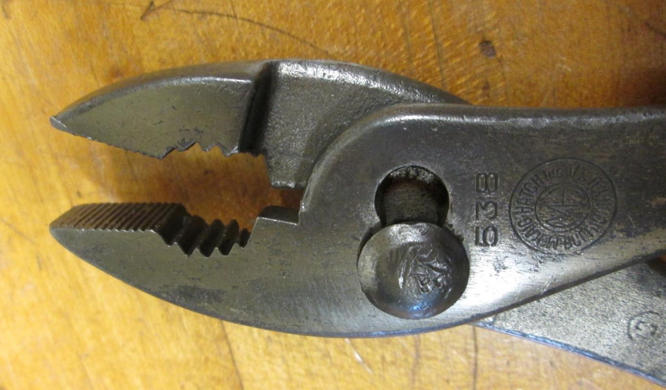 McKaig-Hatch Pliers No. 538 Slip-Joint