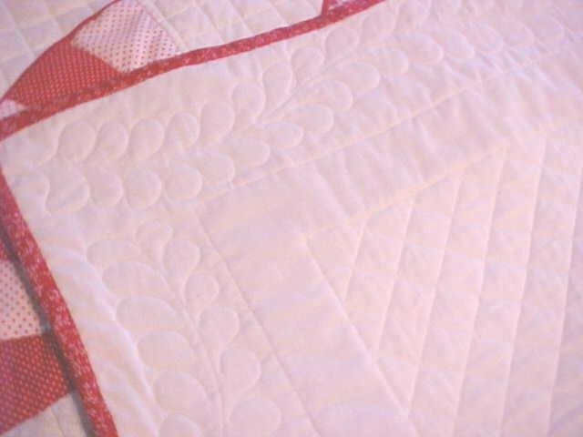 Fan Throw Lap Quilt Wall Hanging Red White 51x67