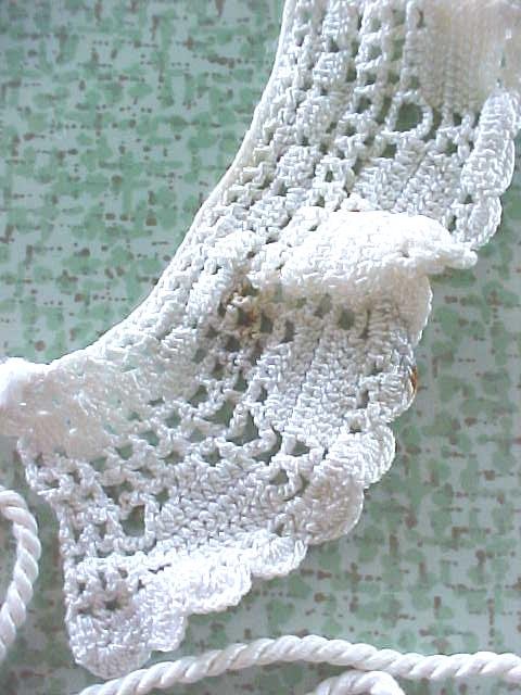 Antique Tatted Lace Heart Collars Ladies 2PC
