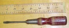 Bonney No. 4 Hurwood Insulated Screwdriver 7-1/2 Inch
