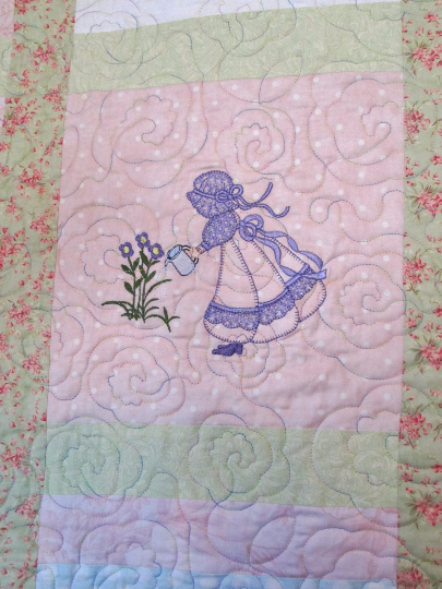 Quilt Embroidery Ladies Pastel Shabby Cottage Chic Queen Size