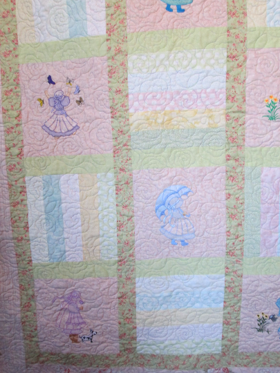 Quilt Embroidery Ladies Pastel Shabby Cottage Chic Queen Size
