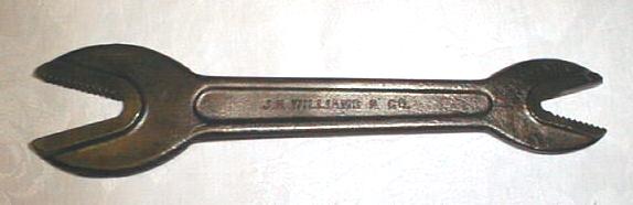 J. H. Williams & Co. Twin Bull Dog Alligator Wrench