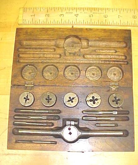 Wiley & Russell Tap & Die Stock Set w/Case Small Sizes!