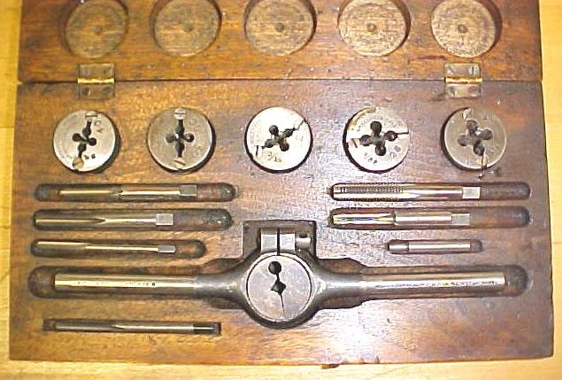 Wiley & Russell Tap & Die Stock Set w/Case Small Sizes!