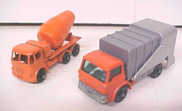 Matchbox No. 7 & 26 Refuse Truck & Cement Mixer
