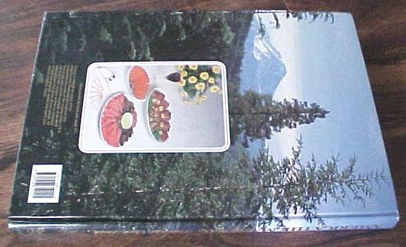 America The Majestic Pictorial Cookbook 1981
