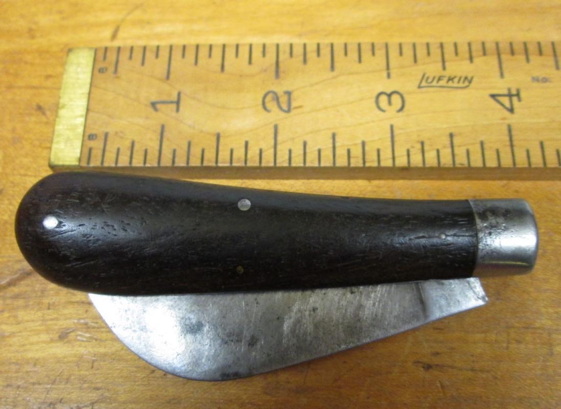 Camillus Hawk Bill Pocket Knife Walnut Handle