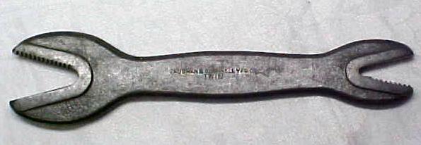 Rare Vaughan & Bushnell Twin Alligator Wrench