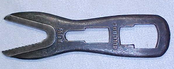 Whitman & Barnes No. 1 1/2 Bull Dog Alligator Wrench