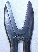 Whitman & Barnes No. 1 1/2 Bull Dog Alligator Wrench