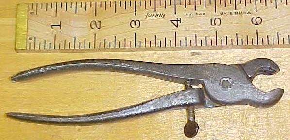 Antique Hog Ring Pliers Ringer Pliers 6 inch