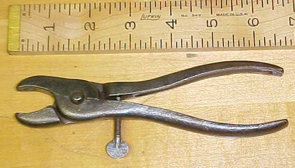 Antique Hog Ring Pliers Ringer Pliers 6.5 inch