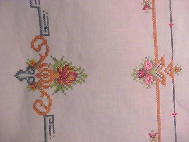 Table Topper Floral Embroidered Linen Fancy