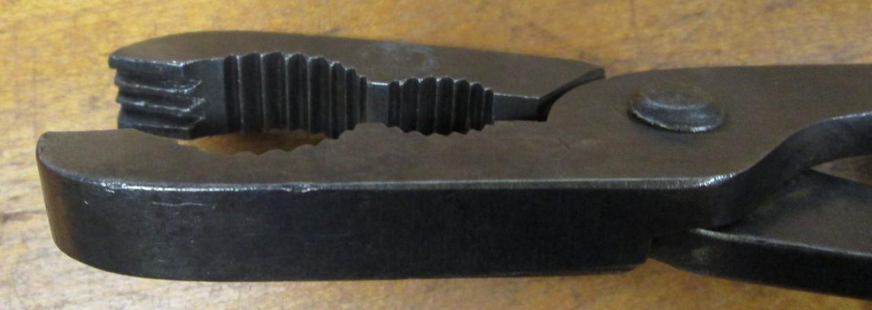 Klein Gas Fittings Pliers 10 inch long
