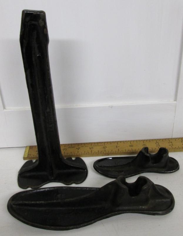 Cobbler's Shoelast Shoe Last Stand w/ Anvils