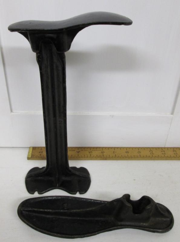 Cobbler's Shoelast Shoe Last Stand w/ Anvils