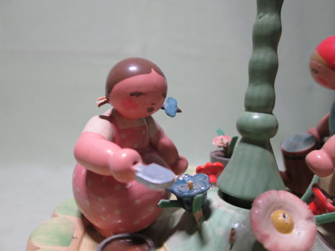 Erzgebirge Music Box East Germany Garden Work