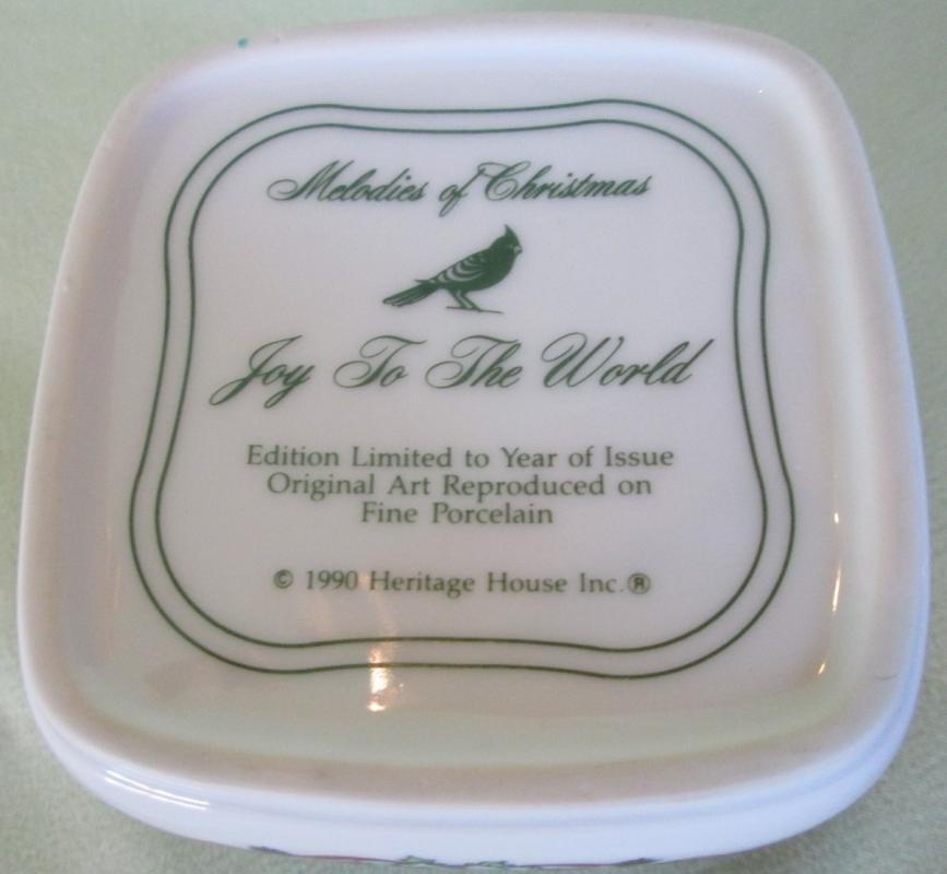 Music Box Cardinals Joy To The World