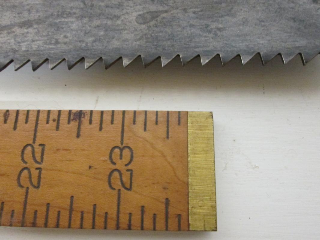 Disston D-8 Hand-Saw Thumb Hole Handle 5-1/2