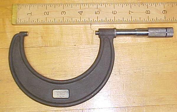 Lufkin No. 1944 Micrometer 3-4 inch