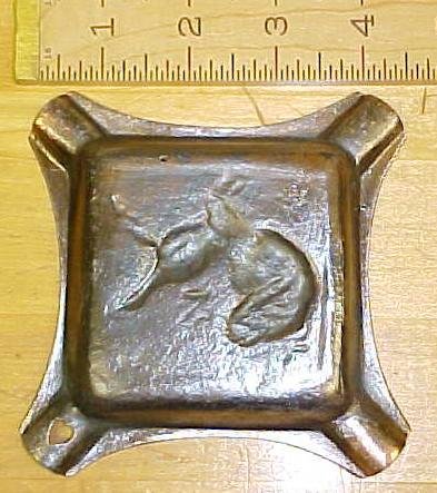 Ashtray Cast Iron Hunting Dog Bird Decoration Rare!
