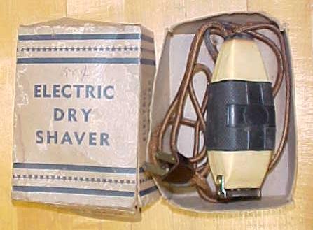Electric Dry Razor w/Original Box