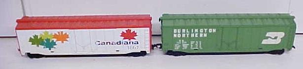 Train Cars HO Scale Canadiana Burlington (2) Box Cars
