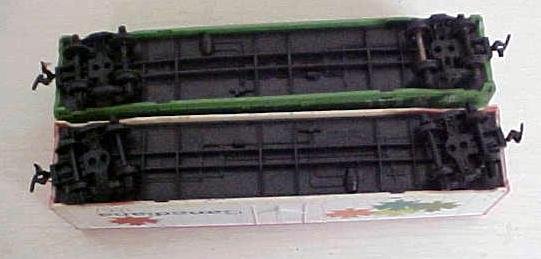 Train Cars HO Scale Canadiana Burlington (2) Box Cars