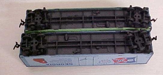 Tyco Commemorative State Box Cars Georgia Rhode Island