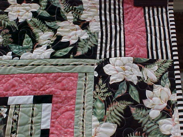 Quilt Queen Size Magnolias Stripes 82 x 92 inch