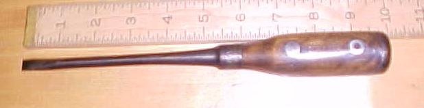 Pexto Screwdriver w/Perfect Wood Handle 10