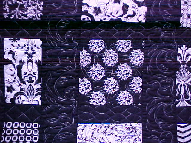 Quilt Modernly Chic 64.5x85.5 Twin Custom Quilted