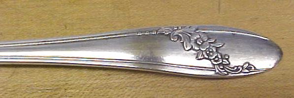 Oneida Ladle Server 7 inch Queen Bess 1946