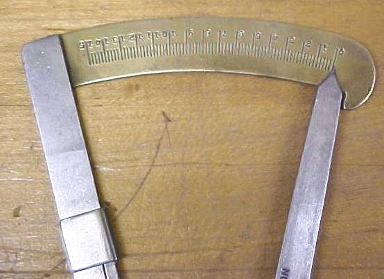 Dixon Indicating Caliper Metric Graduations Clock Watch