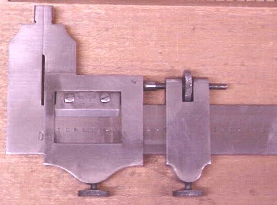 Brown & Sharpe No. 570 Vernier Calipers 6 inch