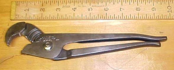Utica Slip-Joint Pliers No. 506-9 inch Offset