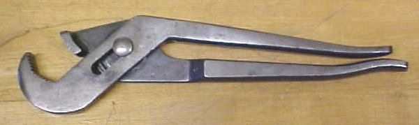 Utica Slip-Joint Pliers No. 506-9 inch Offset