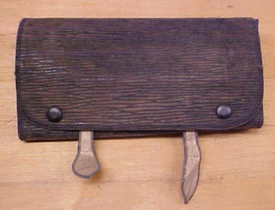 Manicure Set w/Leather Case Antique