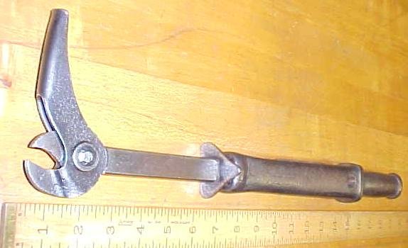 Bridgeport Nail Puller Slip Hammer Type Sure-Grip