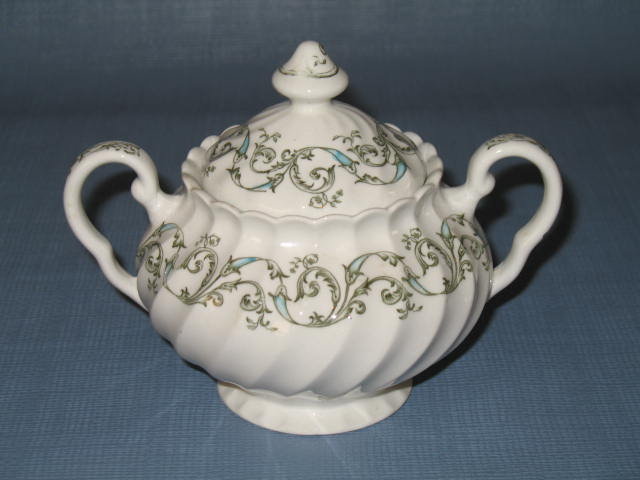Johnson Brothers Minuet lidded sugar bowl