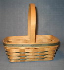 1993 Longaberger handwoven handled basket