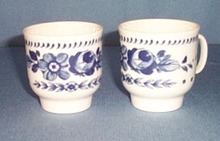 2 Richard Ginori blue and white floral demitasse cups