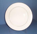 Crown Victoria Lovelace dinner plate