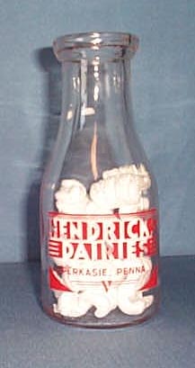 Hendricks Dairies, Perkasie, PA, Red Pyro Pint Bottle
