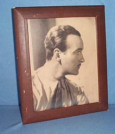 Studio publicity photo of David Niven by RKO