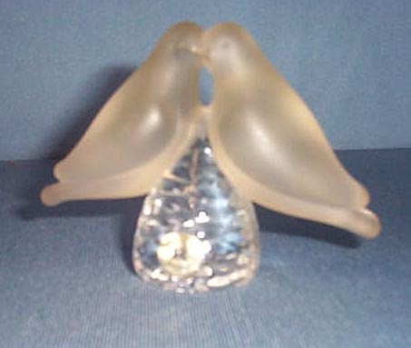 Rfijmyre glass lovebirds paperweight