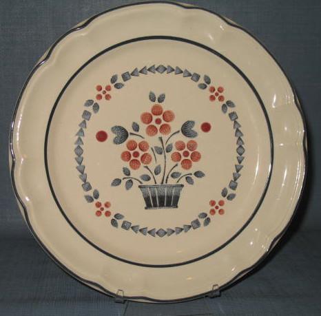 Cumberland Brambleberry dinner plate