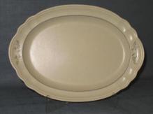 Pfaltzgraff Heirloom oval 14.5 inch platter