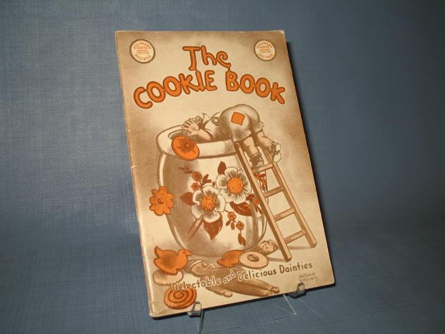 The Cookie Book compiled by Nellie Watts